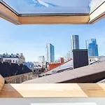 3 Bedroom Apartment 24H Self Check In, Free Parking, Ac, Fireplace