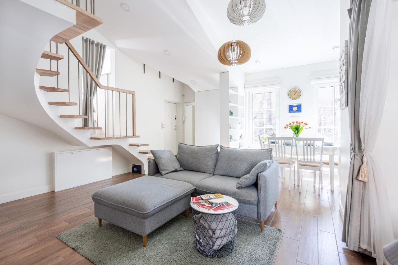 3 Bedroom 24h Self Check In, Free Parking, Ac, Fireplace Lägenhet